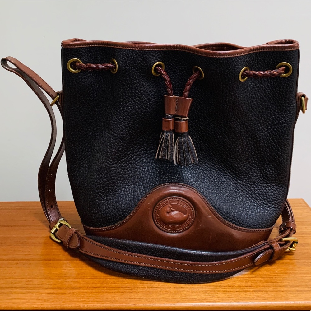 👜Vintage Dooney and Bourke Hobo Bag Black Brown